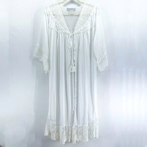 Vintage White Lace Sheer Long Nightgown Peignoir Robe Lingerie Lace Trim Ruffles